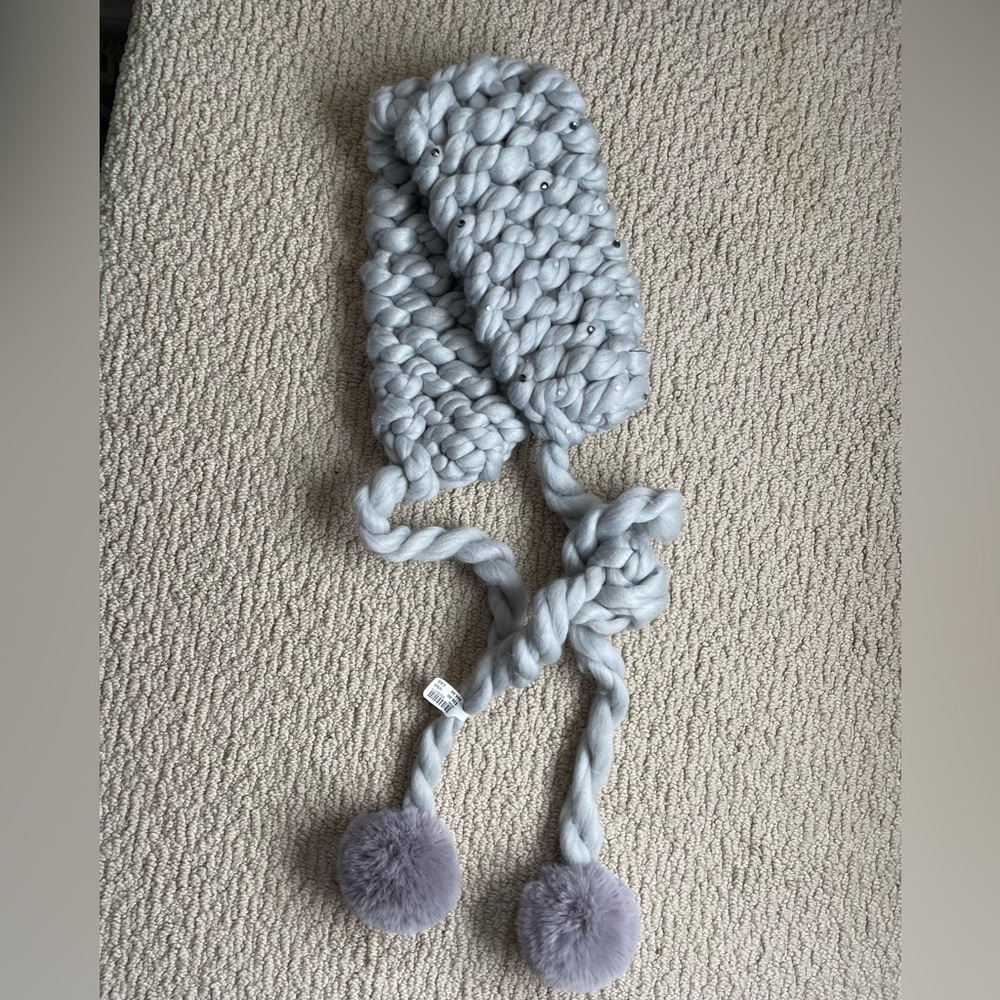 NWT Anthropologie Winter Scarf Grey Cable Knit Pom Pom Beaded